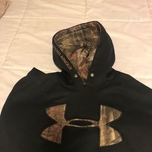Camo underarmour sweatshirt hoodie